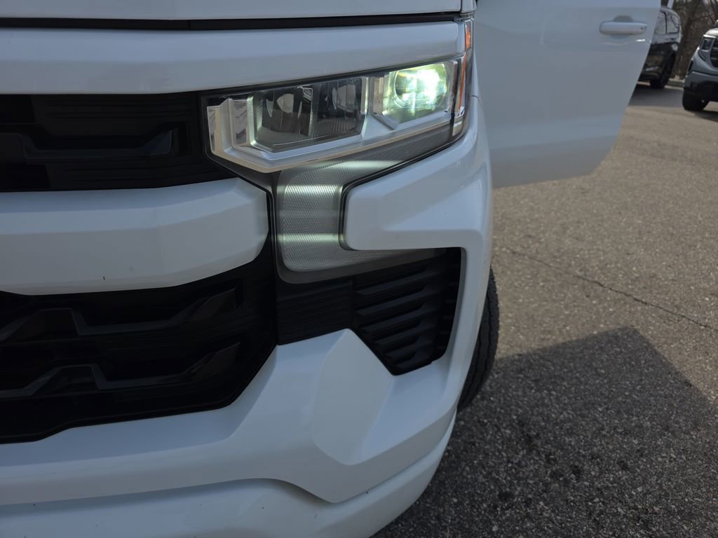 Certified 2022 Chevrolet Silverado 1500 RST w/ Convenience Package II AWD/4WD image 32