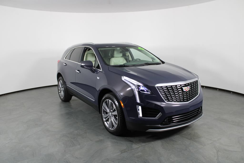 Used 2025 Cadillac XT5 Premium Luxury FWD image 4