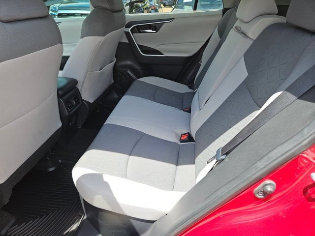 Used 2022 Toyota RAV4 XLE w/ Convenience Package AWD/4WD image 10