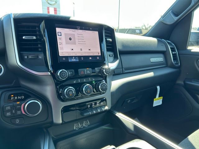 New 2026 RAM 1500 4x4 Crew Cab image 38