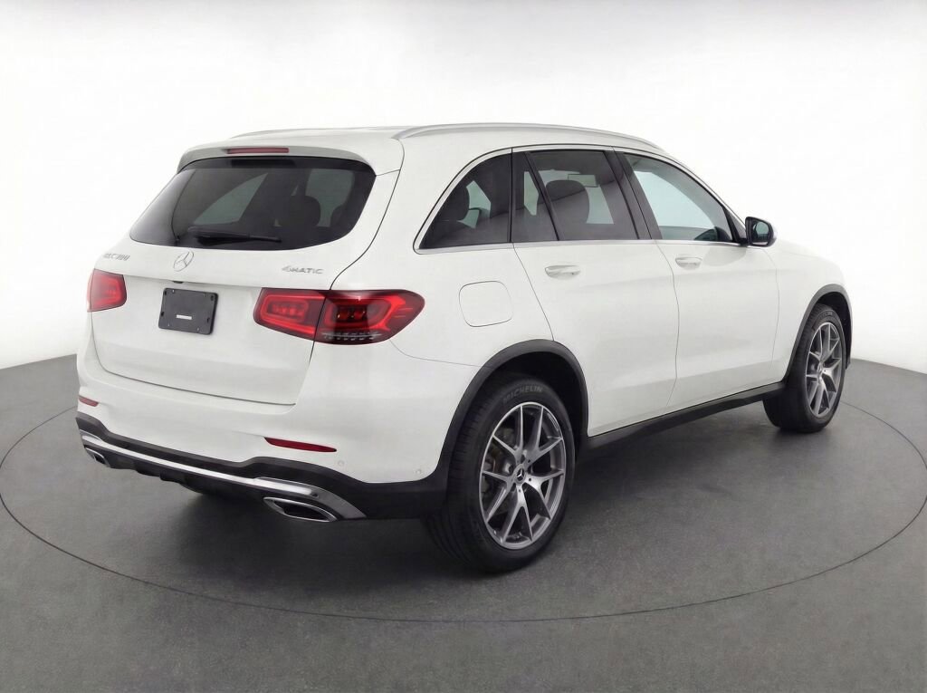Used 2022 Mercedes-Benz GLC 300 4MATIC image 5