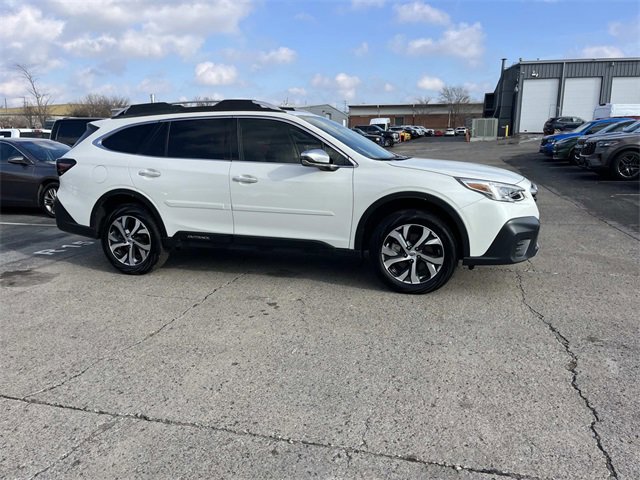 Used 2022 Subaru Outback Touring XT video 2