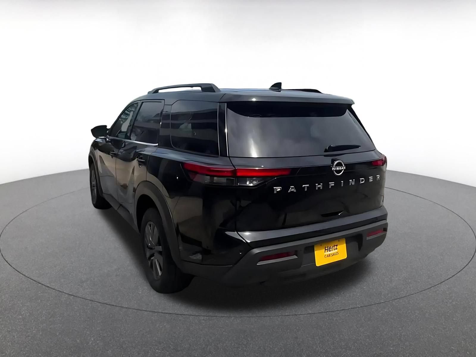 Used 2025 Nissan Pathfinder SV FWD image 11