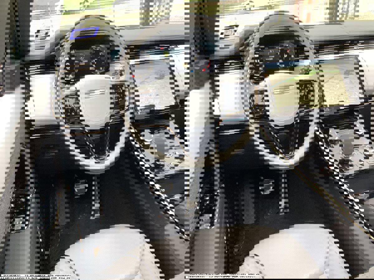 Used 2023 Land Rover Range Rover Sport SE Dynamic AWD/4WD image 12