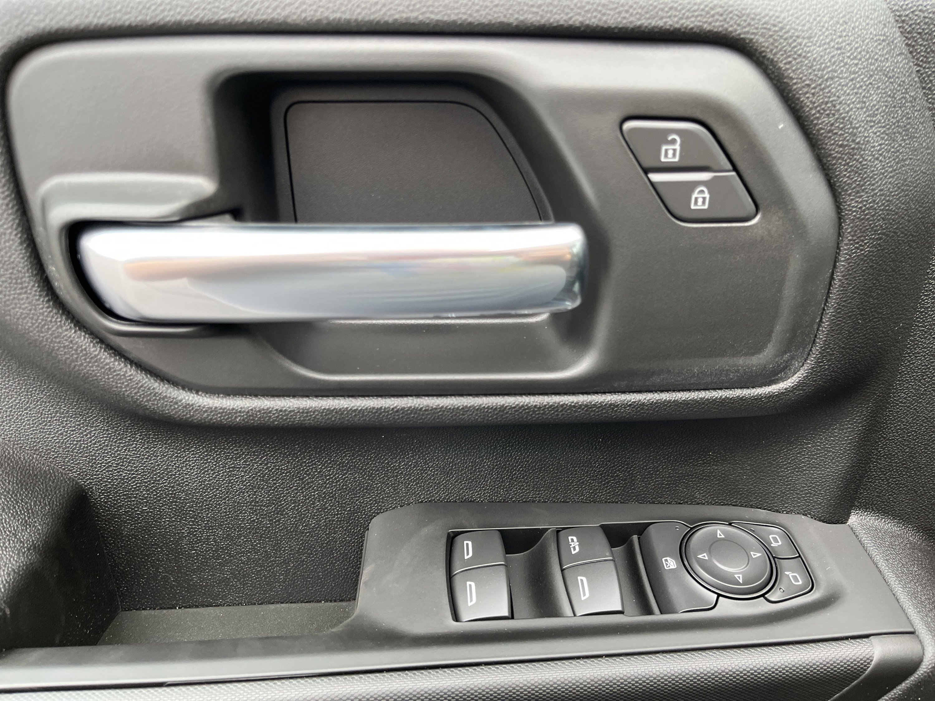 New 2026 Chevrolet Silverado 2500 Custom w/ Custom Convenience Package image 27