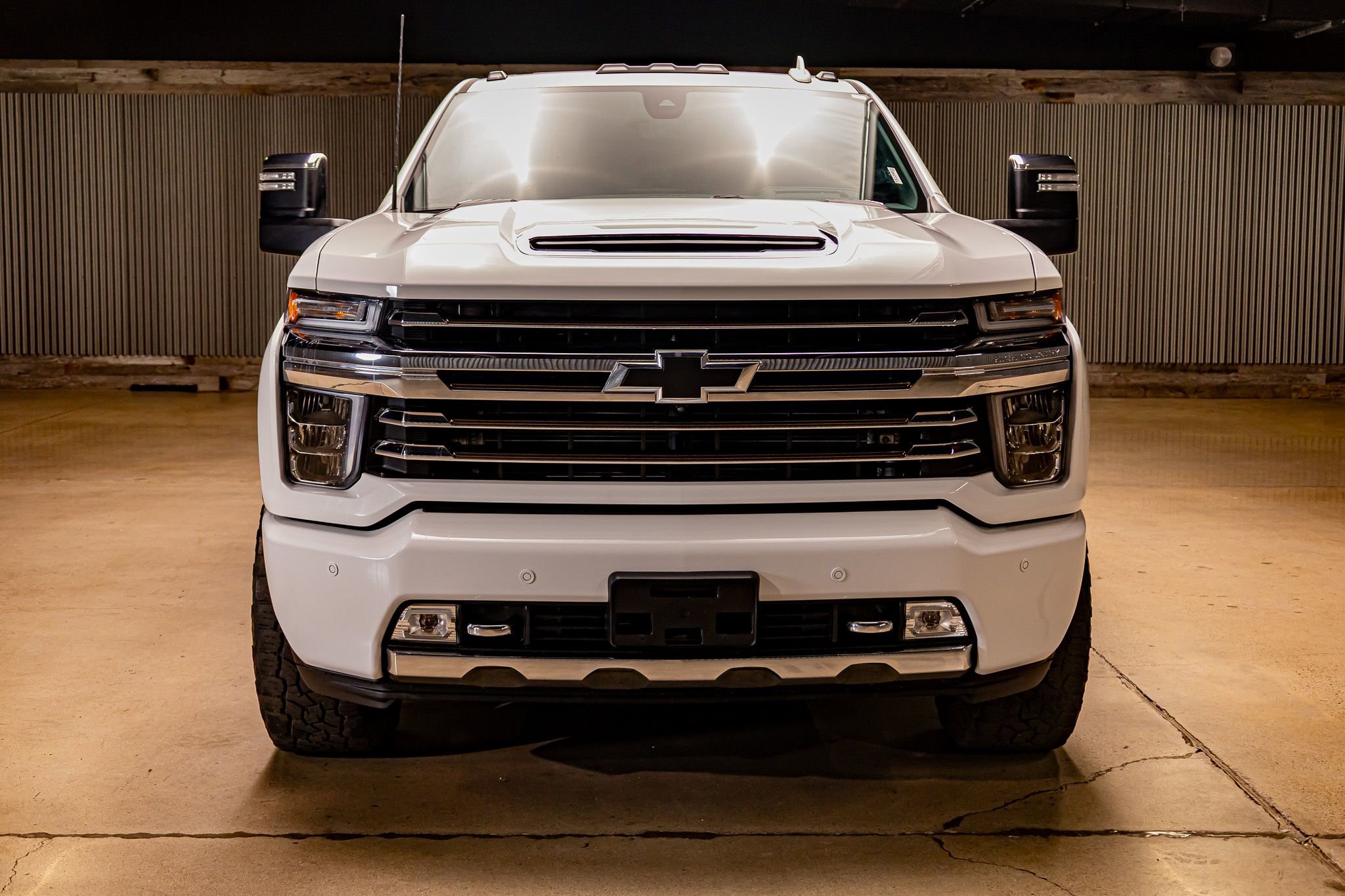 Used 2023 Chevrolet Silverado 3500 High Country w/ Z71 Off-Road Package video 2