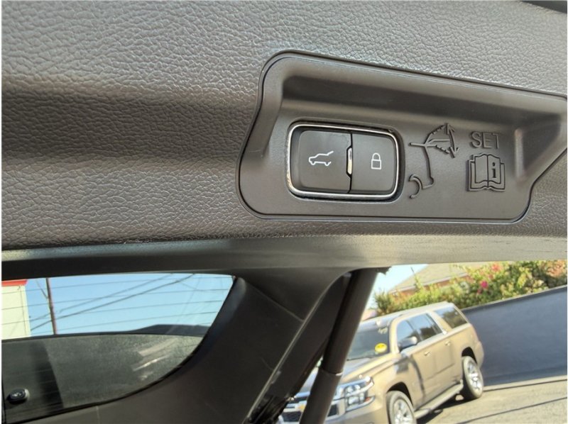 Used 2021 Ford Explorer Limited RWD image 23