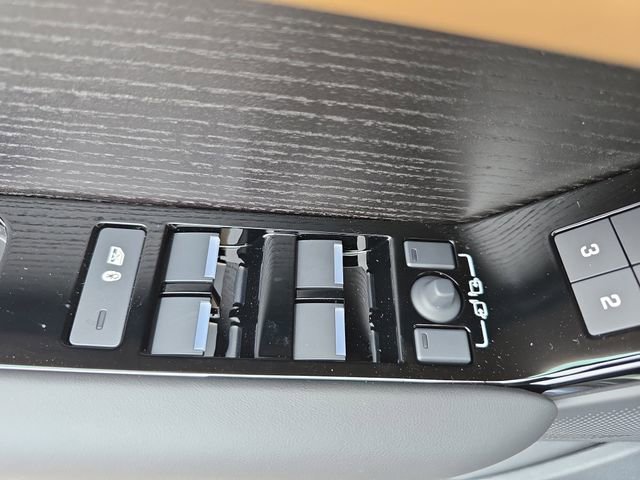 New 2026 Land Rover Range Rover Velar Autobiography AWD/4WD image 28