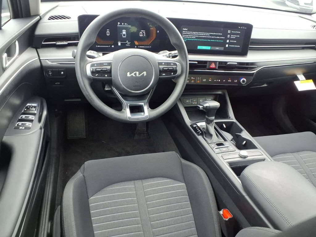 Used 2025 Kia K5 LXS FWD image 4