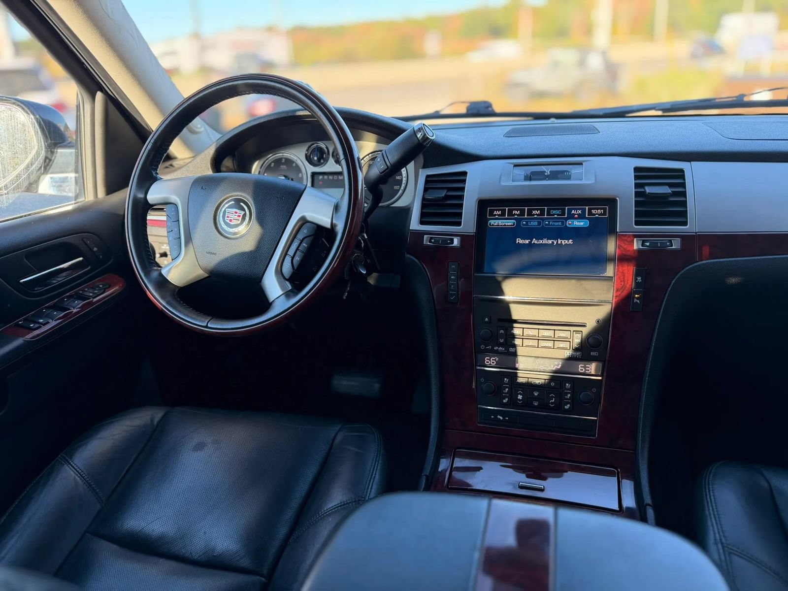 Used 2011 Cadillac Escalade EXT Luxury AWD/4WD image 19