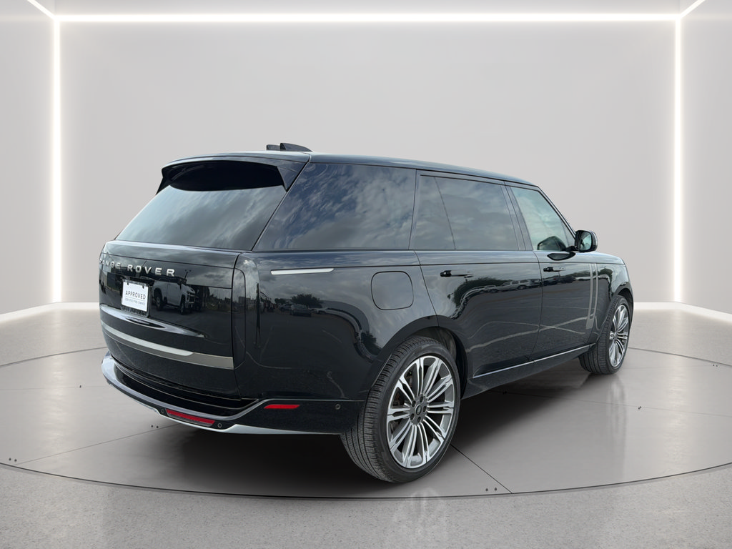 Used 2024 Land Rover Range Rover Long Wheelbase SE AWD/4WD image 16