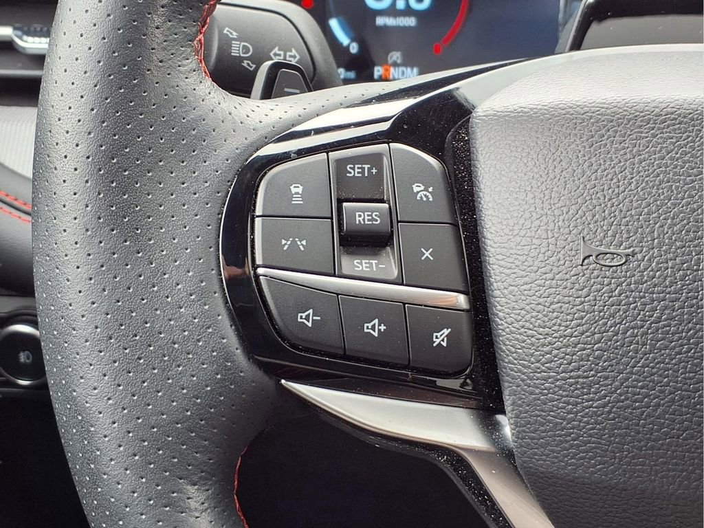 Used 2025 Ford Explorer ST image 13