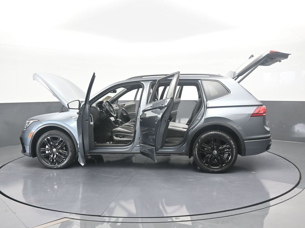Used 2022 Volkswagen Tiguan SE R-Line AWD/4WD image 80