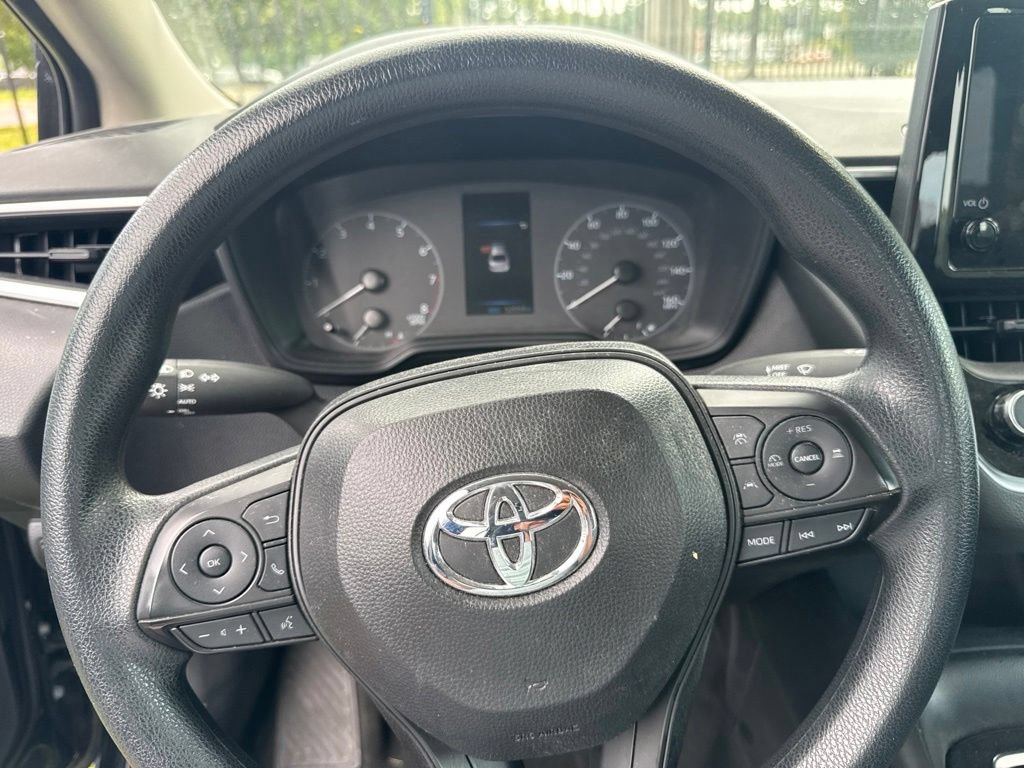 Used 2024 Toyota Corolla LE FWD image 6