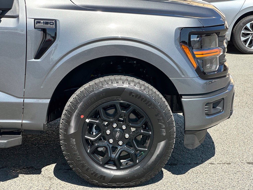Used 2026 Ford F150 XLT w/ XLT Black Appearance Package AWD/4WD image 41