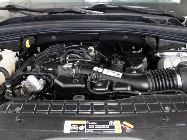 Certified 2023 Jeep Grand Cherokee Laredo w/ Luxury Tech Group I image 18