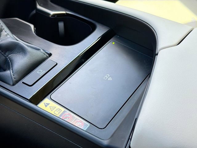 Used 2024 Lexus ES 350 w/ Premium Package image 30