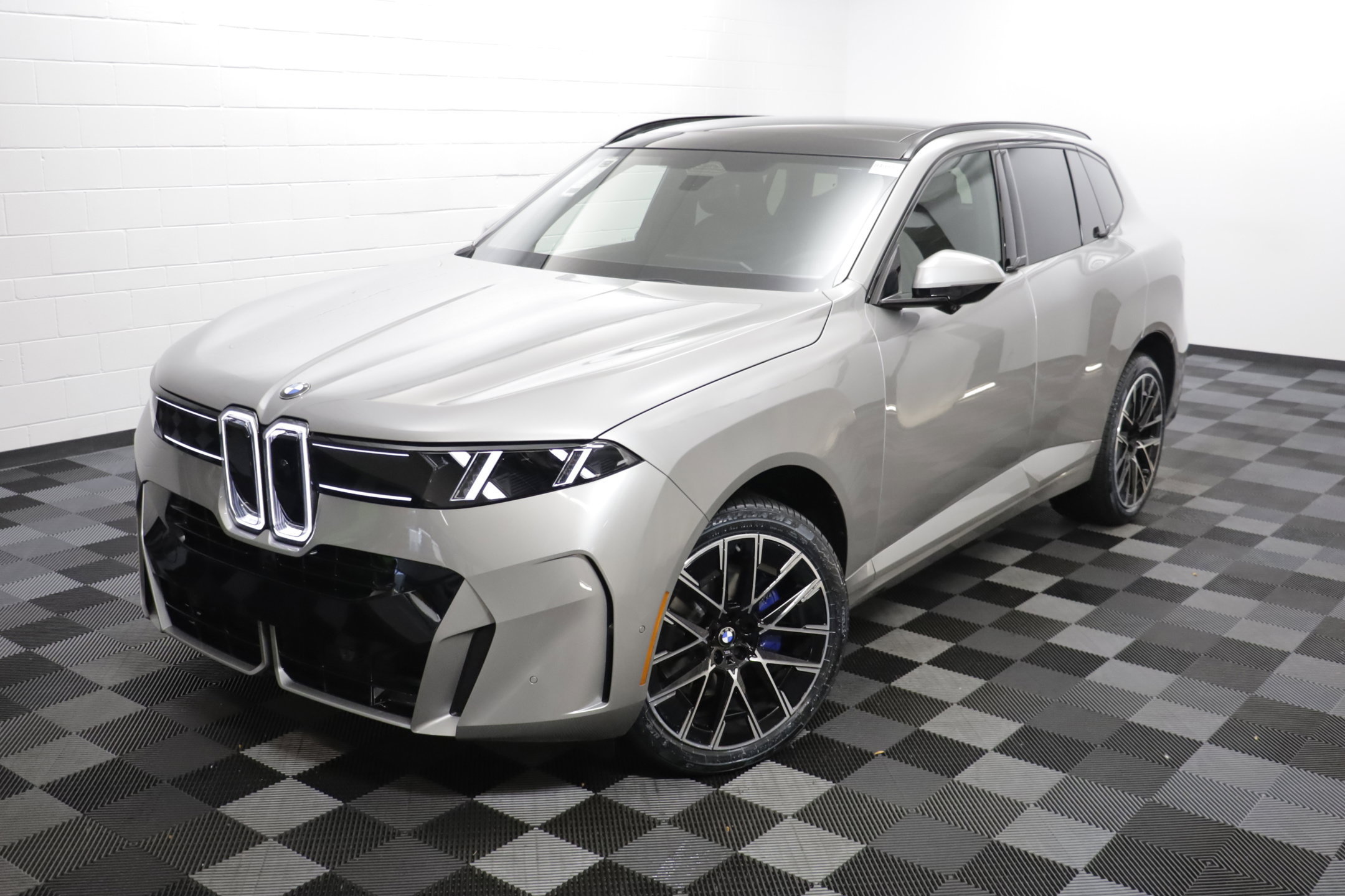 New 2027 BMW X5 xDrive40i w/ M Sport Package AWD/4WD image 2
