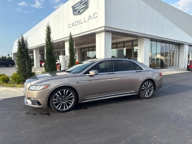 Used 2018 Lincoln Continental Select w/ Continental Climate Package FWD image 1