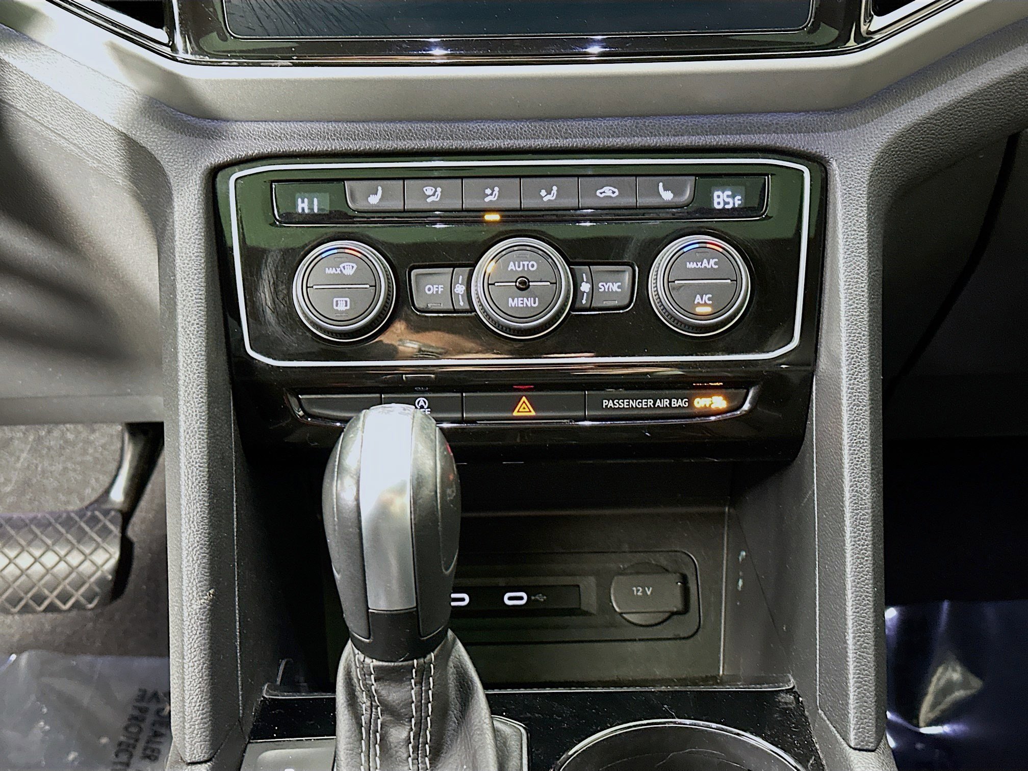 Used 2021 Volkswagen Atlas Cross Sport SEL w/ Cross Sport MDO Package image 13