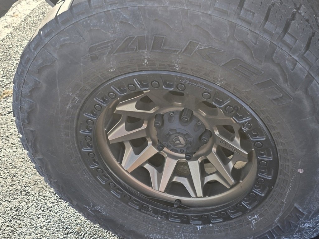 Used 2023 Jeep Gladiator Mojave image 15