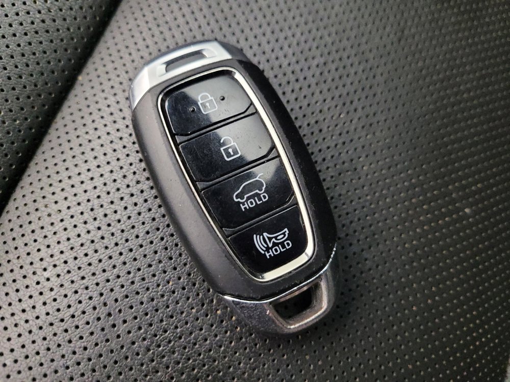 Used 2020 Hyundai Elantra GT N Line FWD image 32