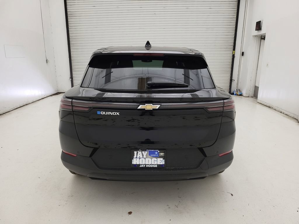 New 2026 Chevrolet Equinox EV LT image 14