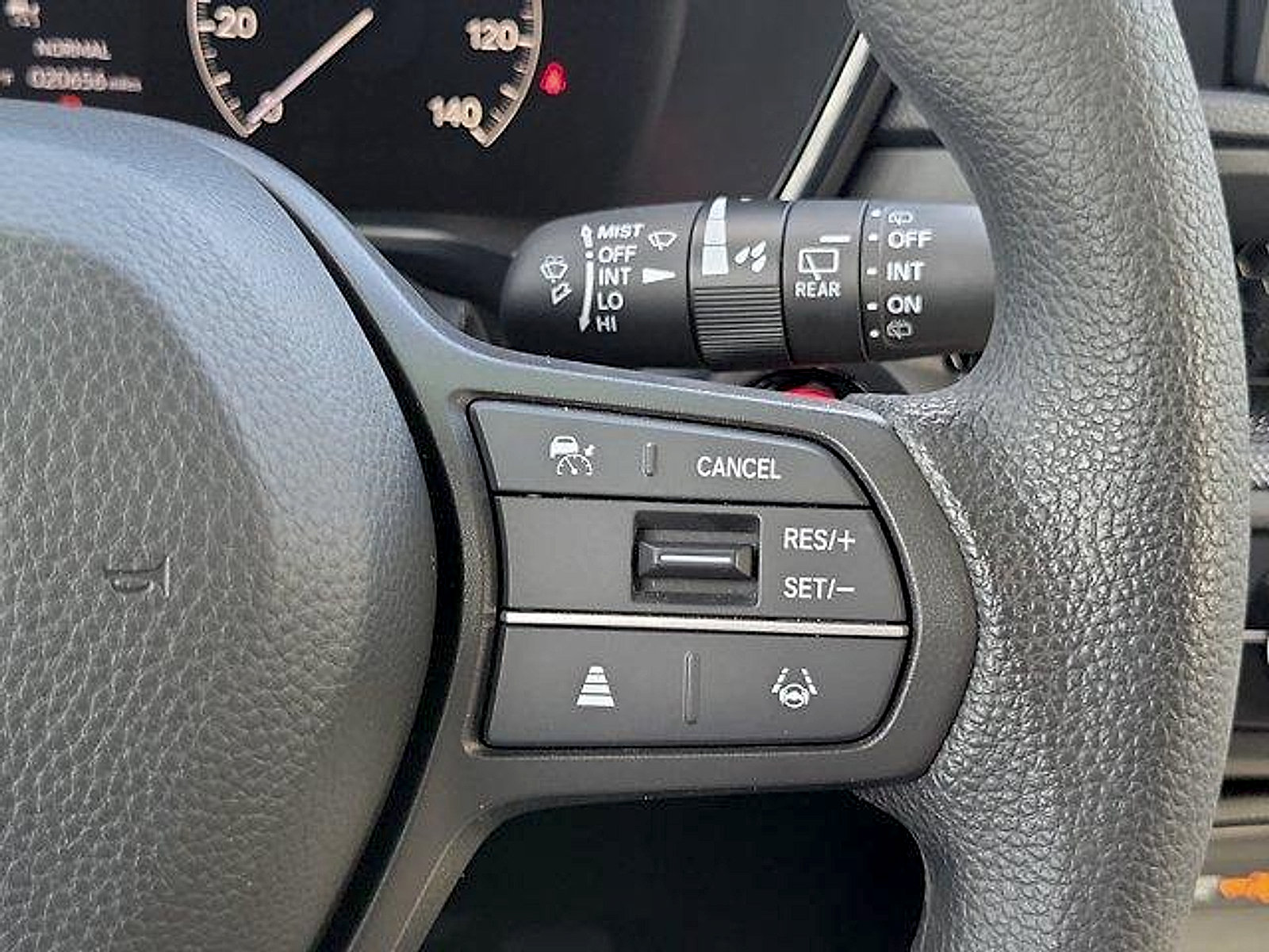 Used 2025 Honda CR-V EX image 29