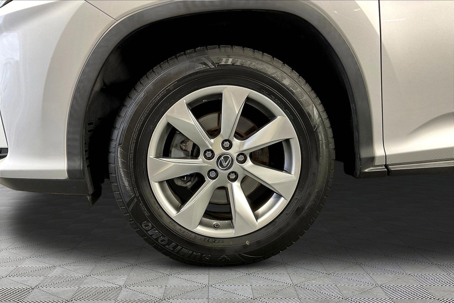 Used 2018 Lexus RX 350 FWD w/ Accessory Package image 32