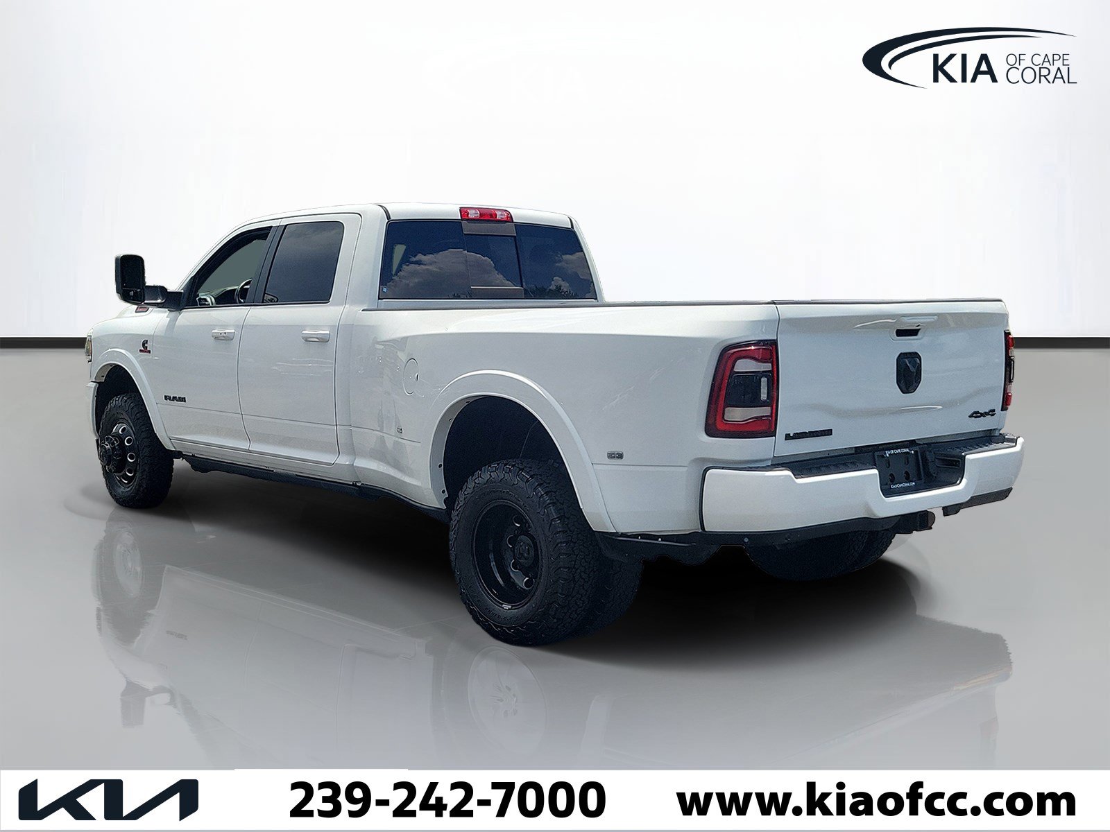 Used 2020 RAM 3500 Laramie AWD/4WD image 4