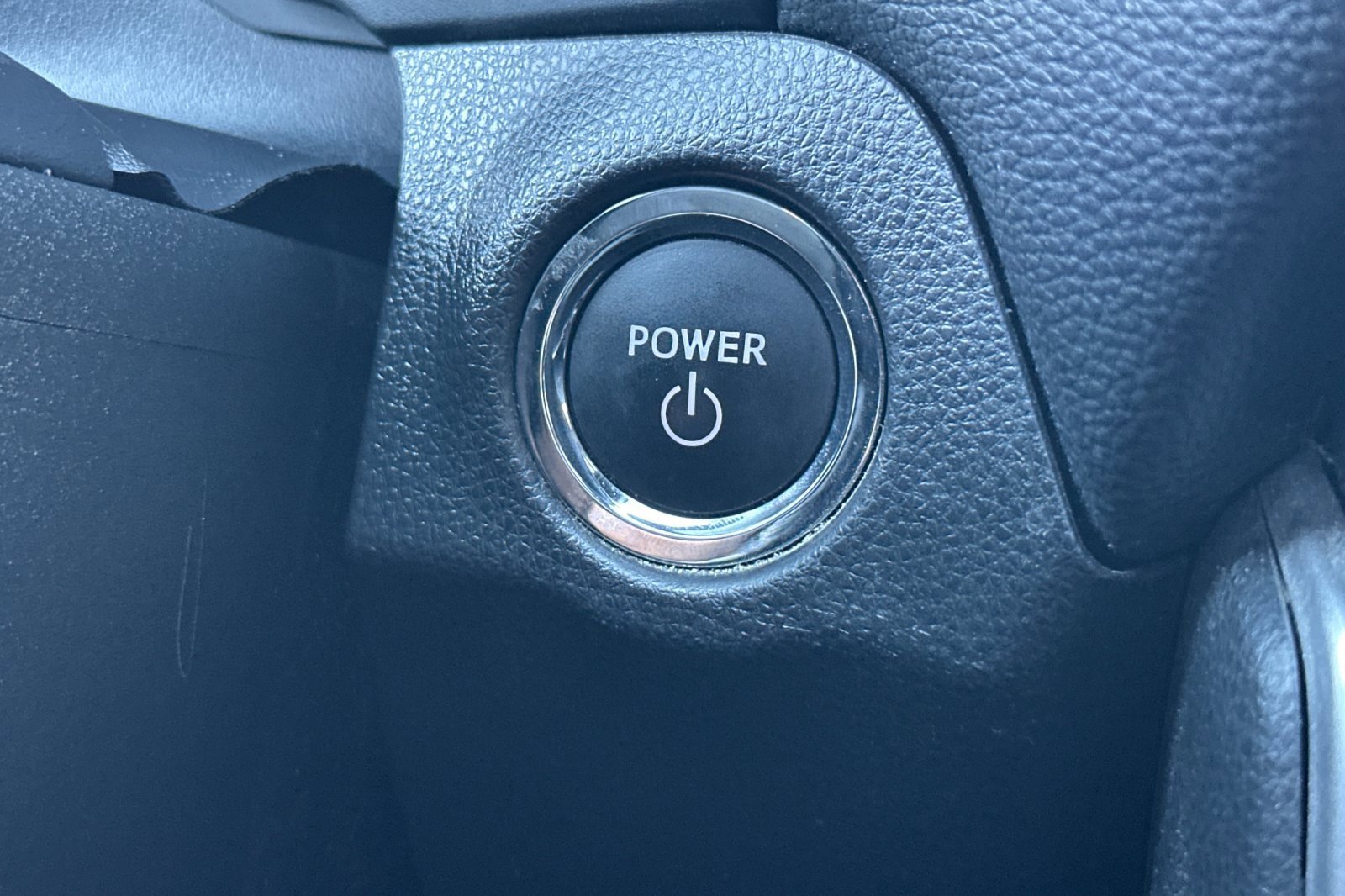 Used 2023 Toyota RAV4 XLE Premium image 22