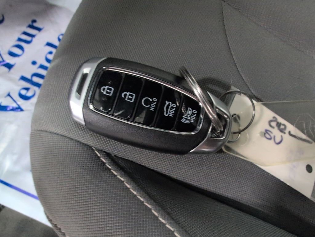 Certified 2023 Hyundai Elantra SEL w/ Convenience Package FWD image 29