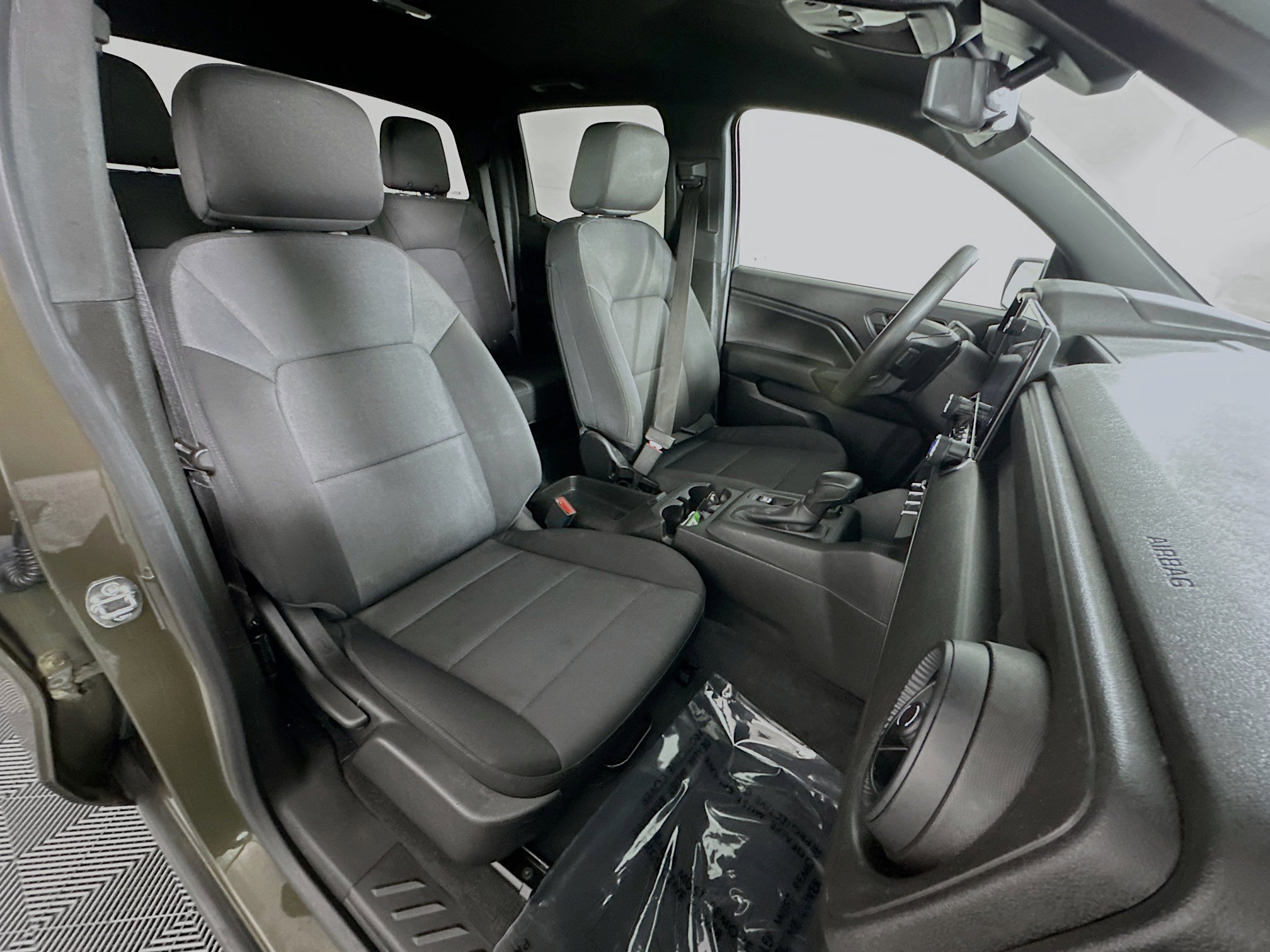 Used 2023 Chevrolet Colorado W/T image 28