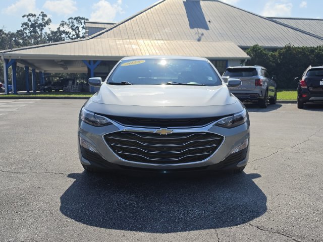 Used 2025 Chevrolet Malibu LT FWD image 9