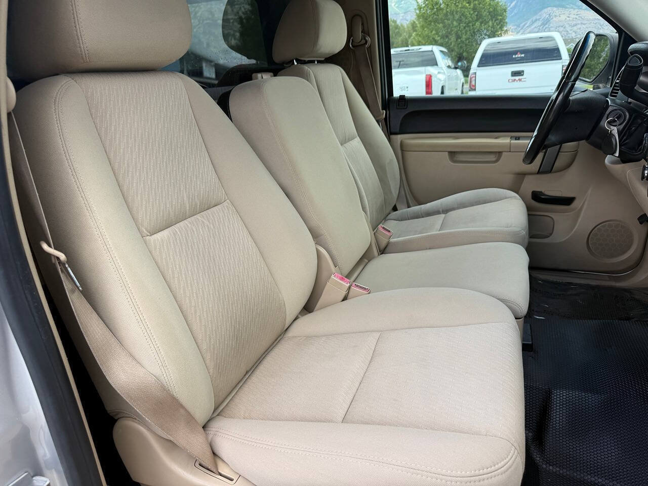 Used 2010 GMC Sierra 2500 SLE AWD/4WD image 20