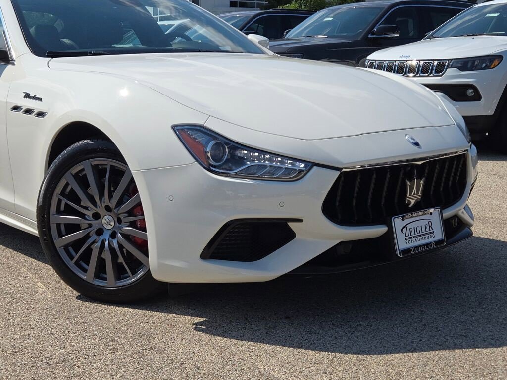 Certified 2022 Maserati Ghibli Modena Q4 image 2