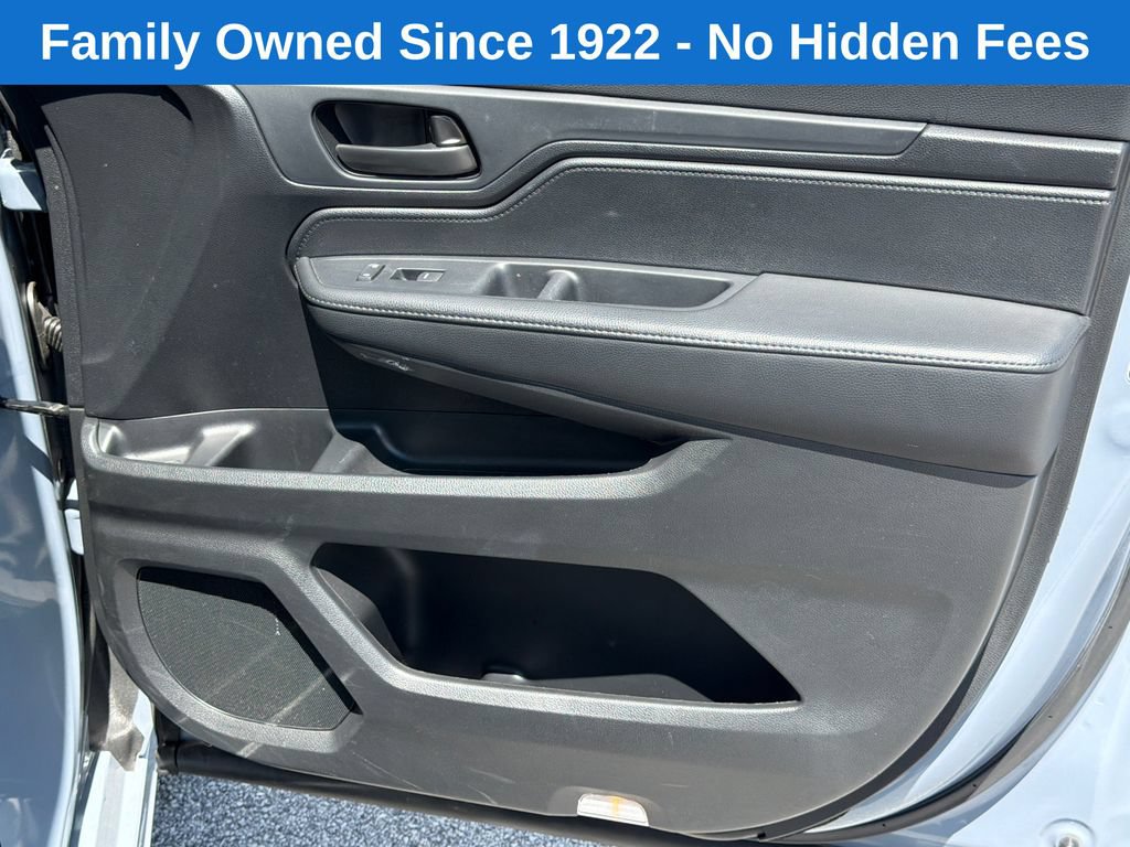 Used 2025 Honda Odyssey Sport-L image 14