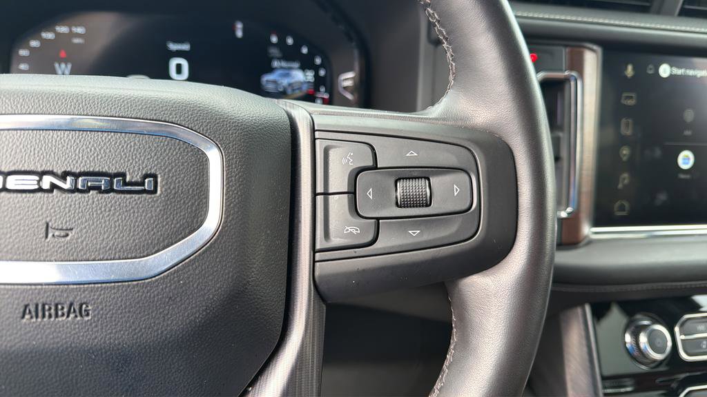 Used 2023 GMC Yukon XL Denali Ultimate image 29