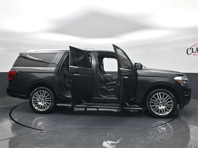 Used 2023 Ford Expedition Max Platinum image 34