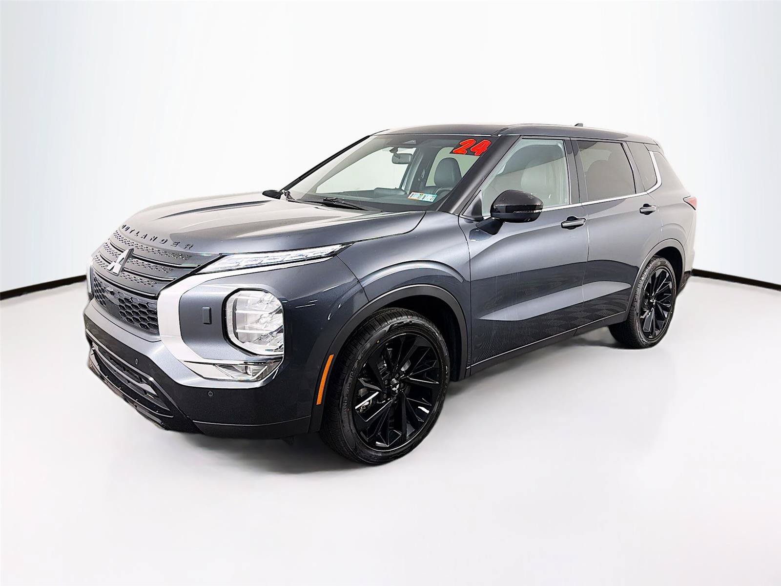 Used 2024 Mitsubishi Outlander SE Black Edition AWD/4WD image 7