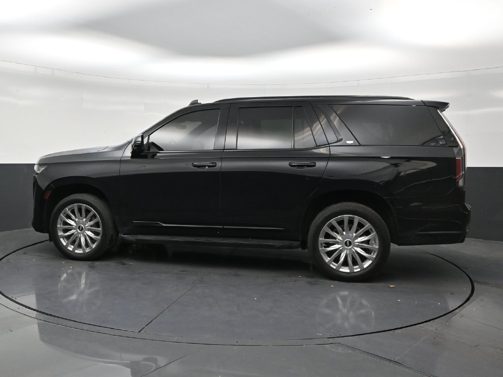 Used 2023 Cadillac Escalade Premium Luxury AWD/4WD image 2