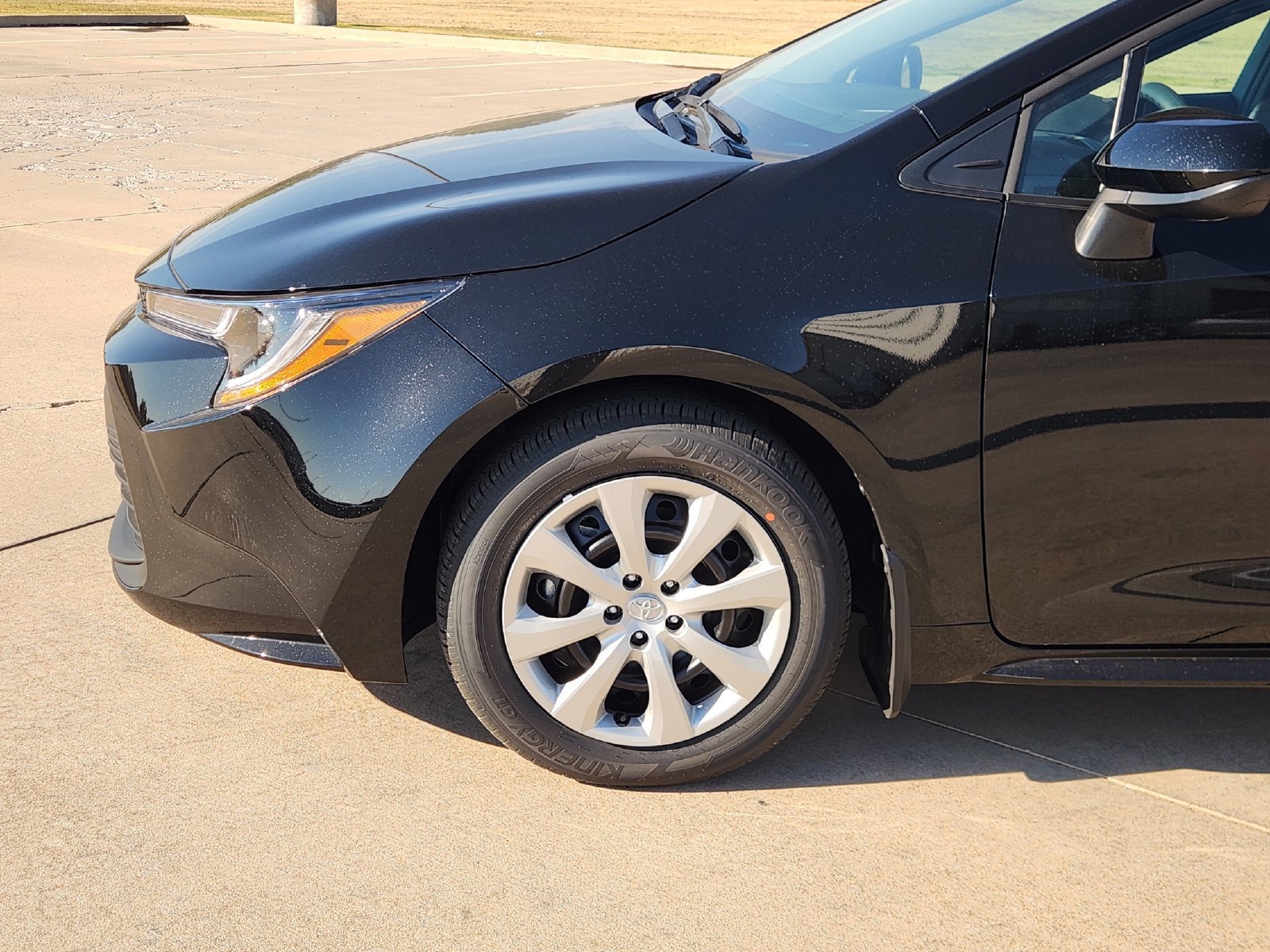 New 2027 Toyota Corolla LE FWD image 9