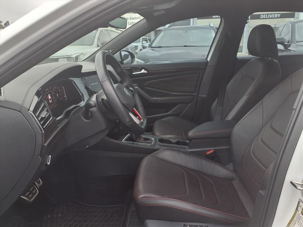 Used 2023 Volkswagen Jetta GLI Autobahn image 17