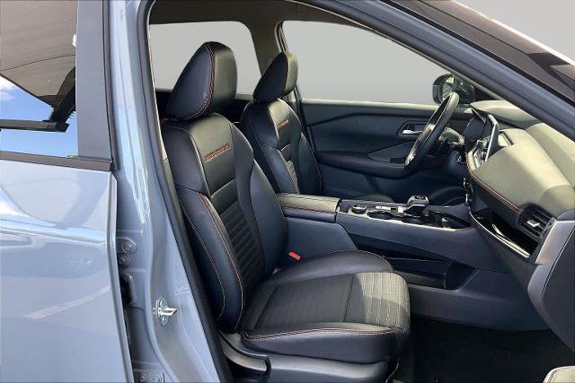 Certified 2025 Nissan Rogue SV AWD/4WD image 9