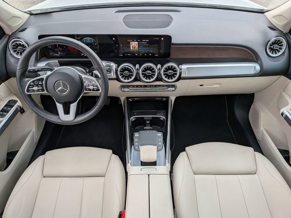 Used 2023 Mercedes-Benz GLB 250 image 25