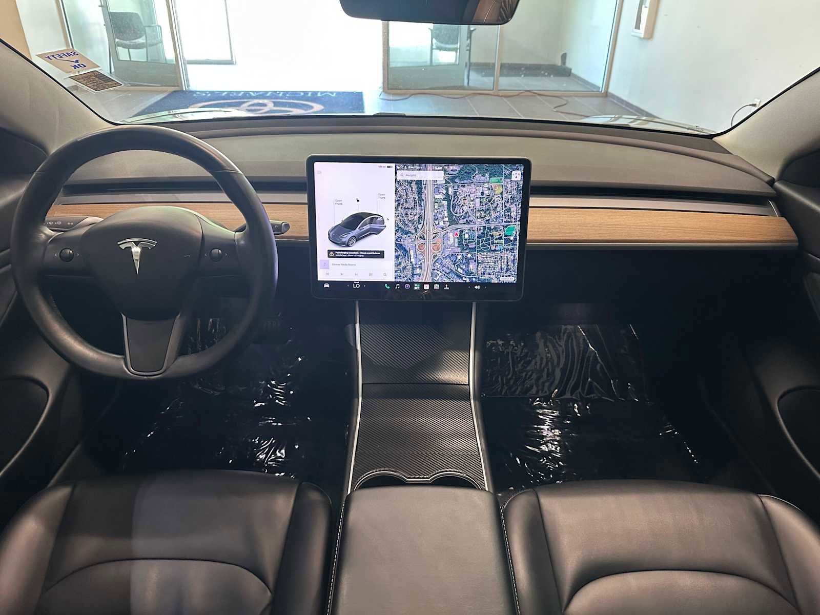 Used 2018 Tesla Model 3 Long Range RWD image 11