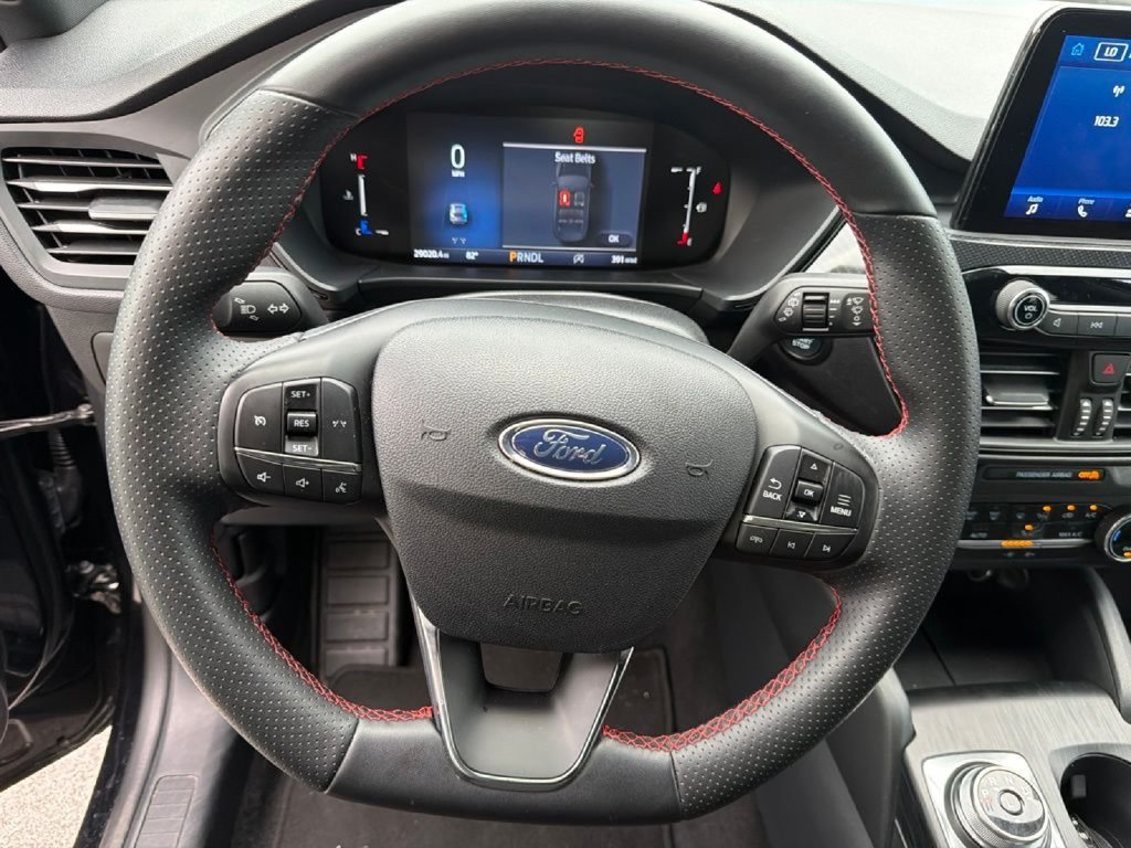 Used 2025 Ford Escape ST-Line FWD image 19