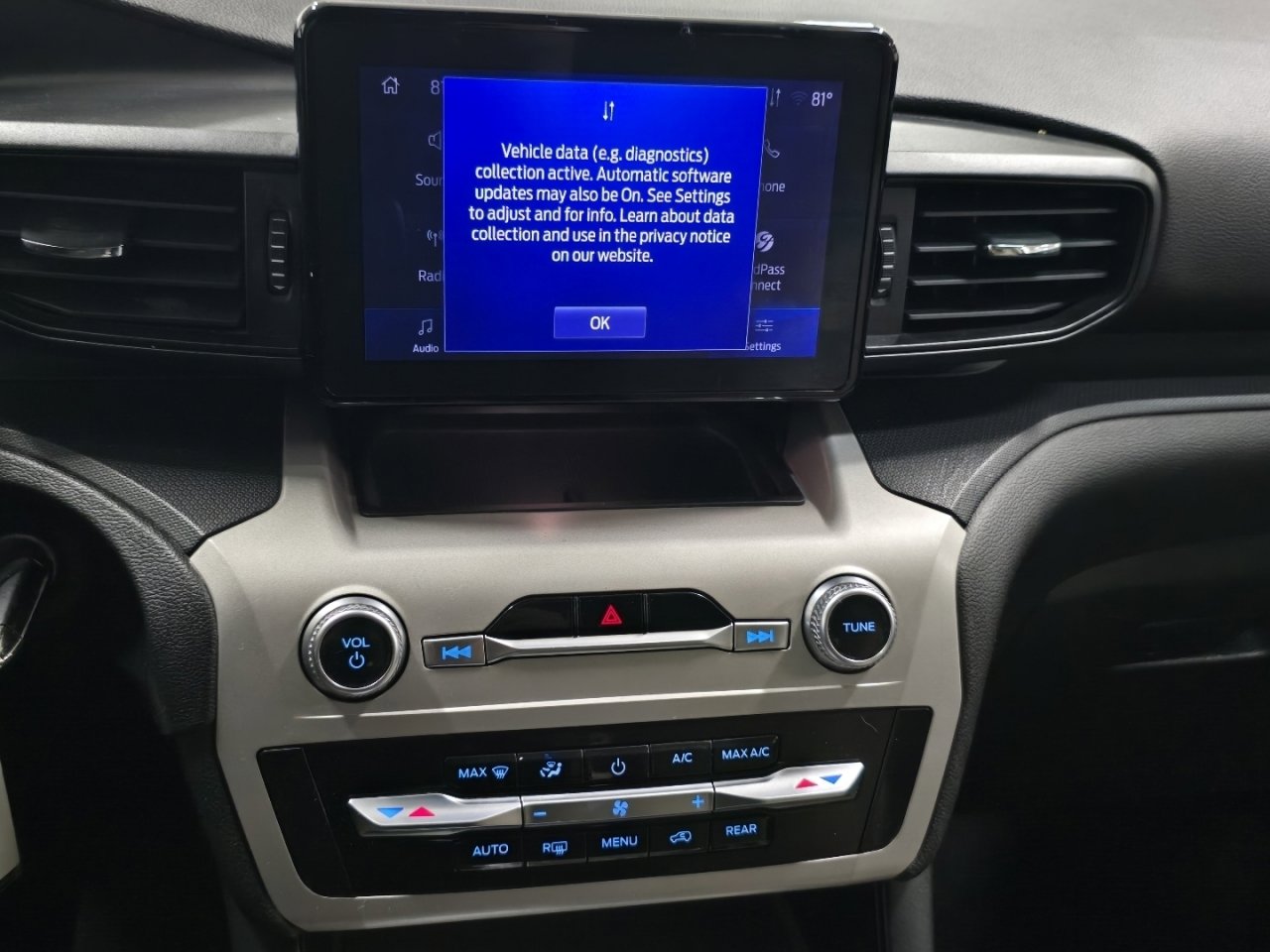 Used 2023 Ford Explorer 4WD image 25