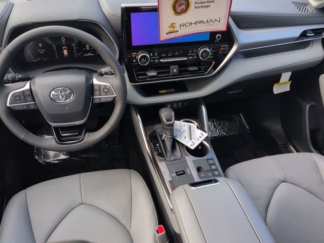Certified 2026 Toyota Highlander Platinum AWD/4WD image 27