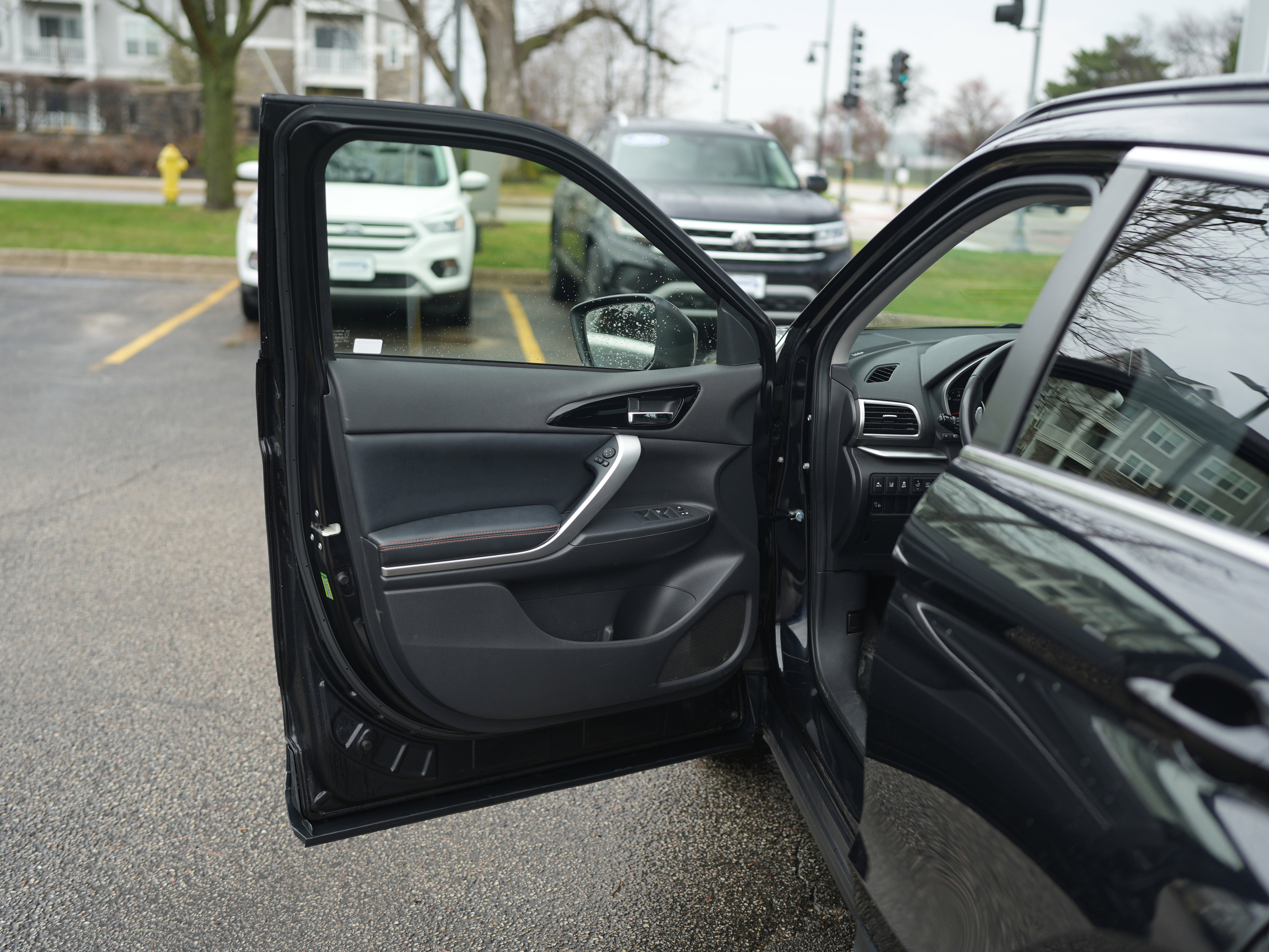 Used 2019 Mitsubishi Eclipse Cross AWD image 28